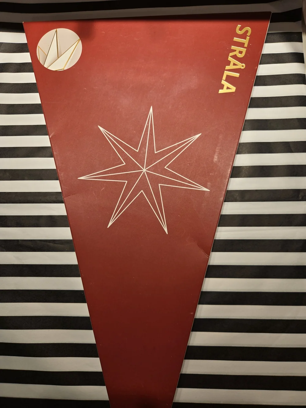 NIB Paper Star Shade Pendant Light Christmas Decor Holiday White W/Gold Trim 35